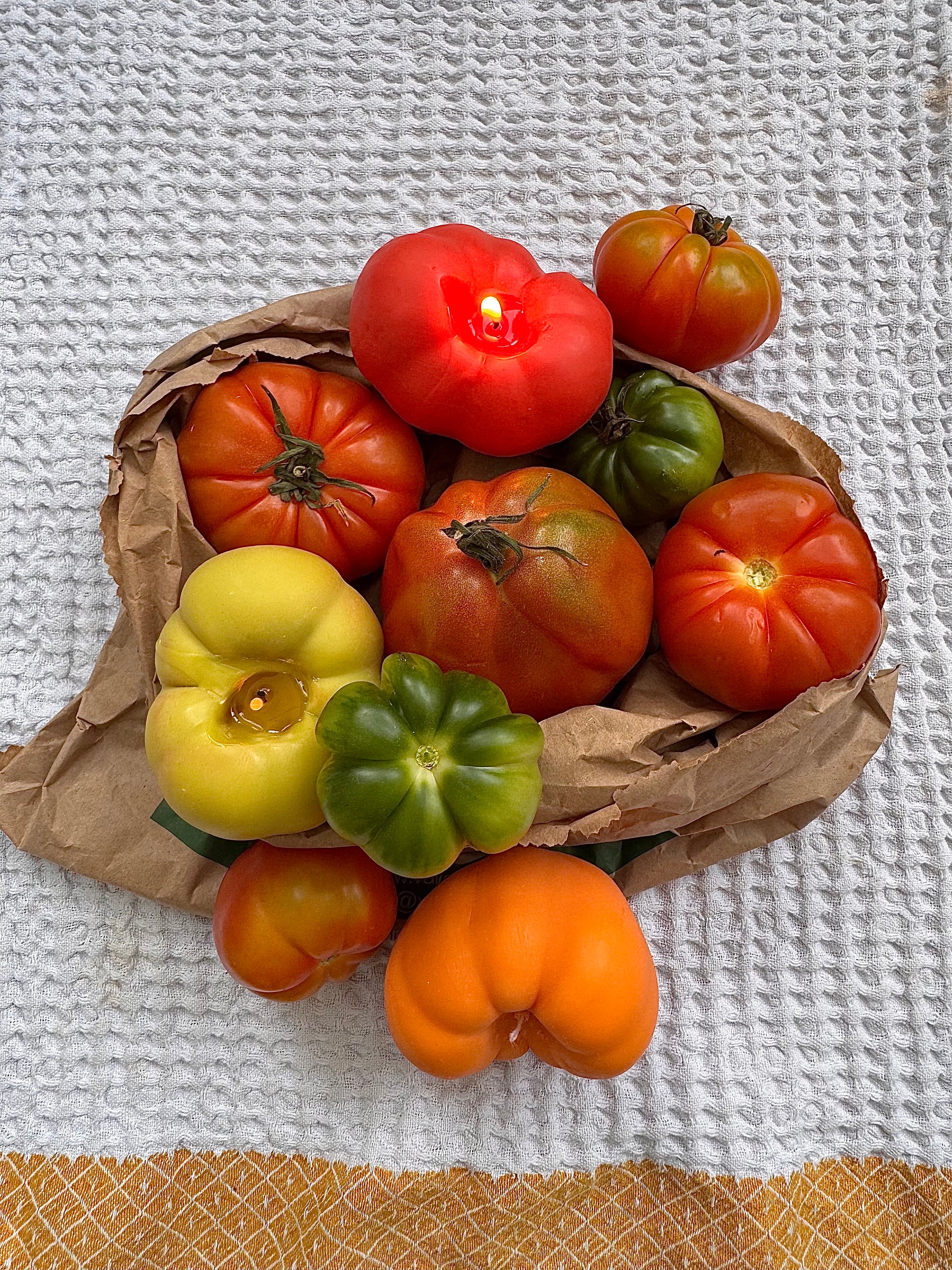 Heirloom Tomato Candle infused with tomato leaf essential oil